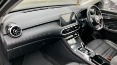 MG Hs 1.5 T-GDI Exclusive 5dr DCT Petrol Hatchback